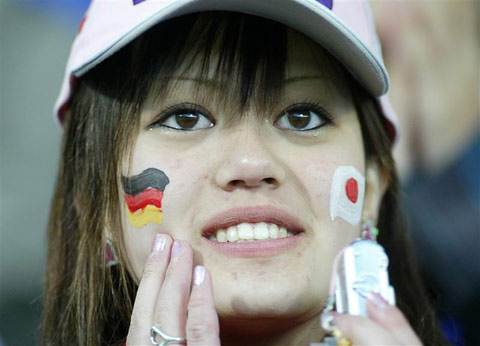 德国女球迷_德国女球迷失声痛哭
