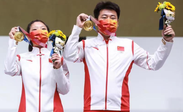 中国奥运史上的第一枚金牌_中国奥运史上的第一枚金牌是谁获得的