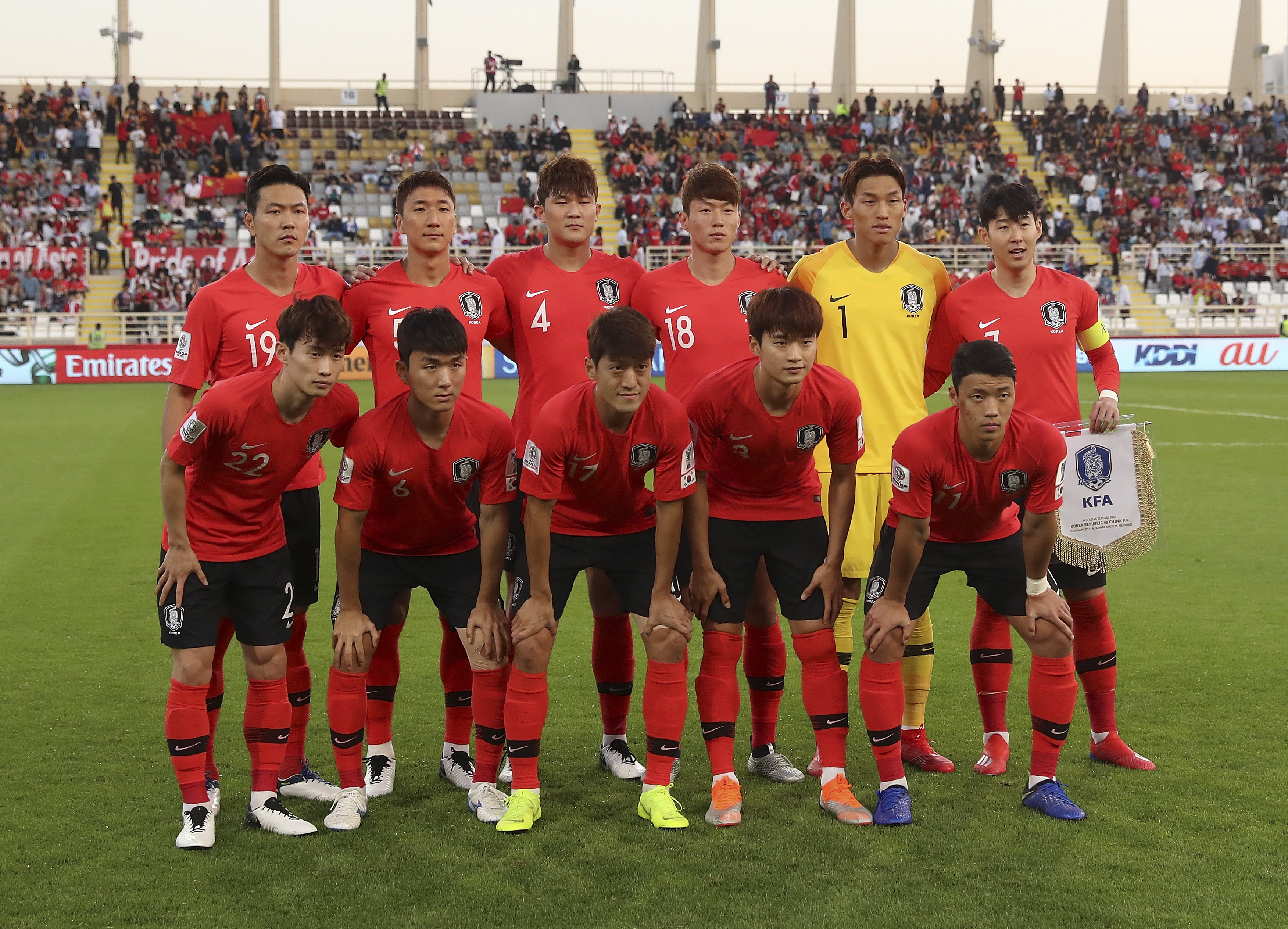 足球中国vs韩国_东亚杯足球中国vs韩国